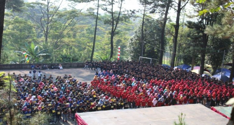 INAUGURASI FTIK 2017 : “Alone we are Strong, Together we are Stronger”