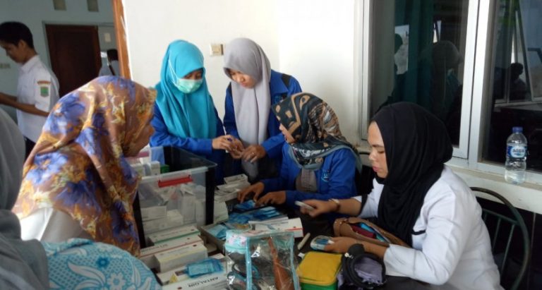 KKN Mahasiswa di Puseurjaya